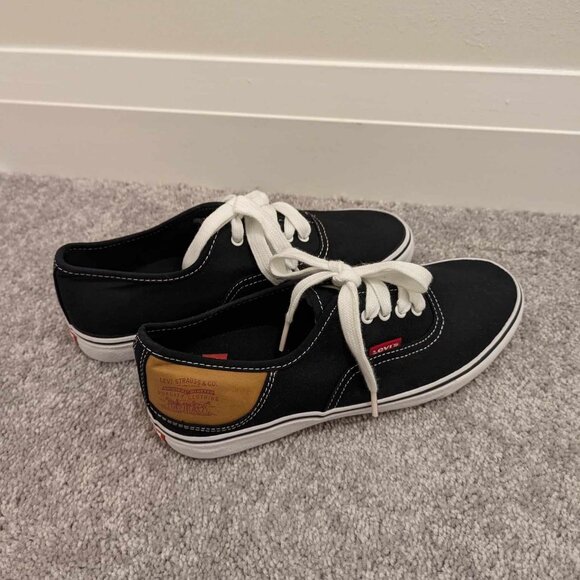 Brand New Men's Denim Levi's Sneakers - Picture 4 of 7